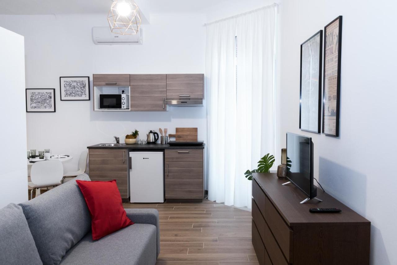 4 design apartments near Milan central station Esterno foto