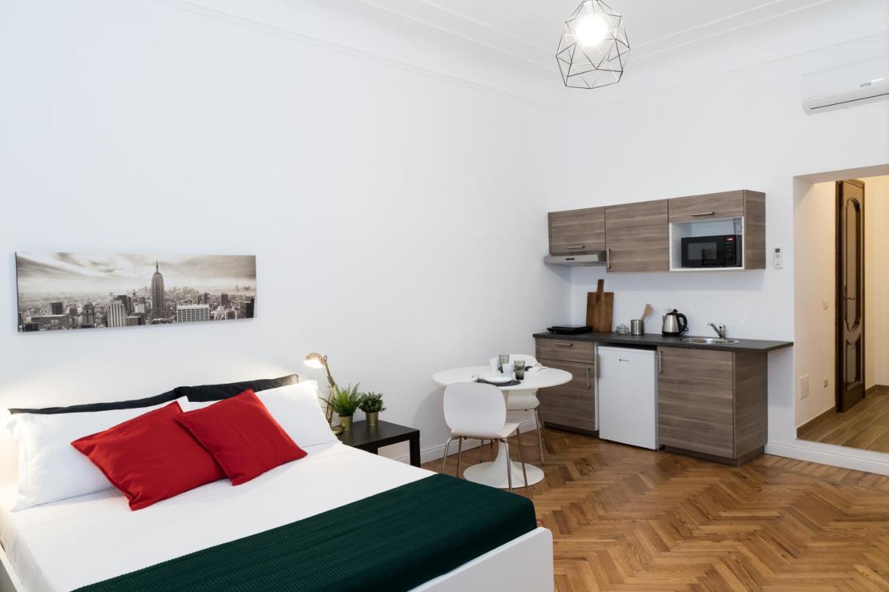4 design apartments near Milan central station Esterno foto