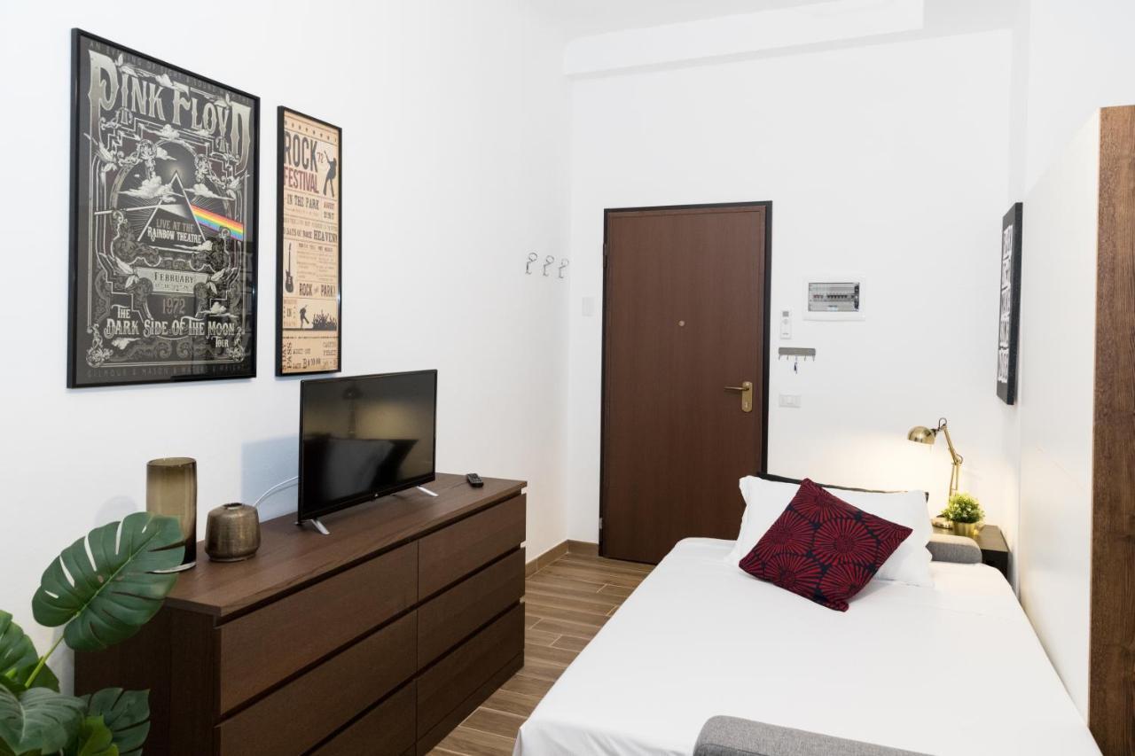 4 design apartments near Milan central station Esterno foto